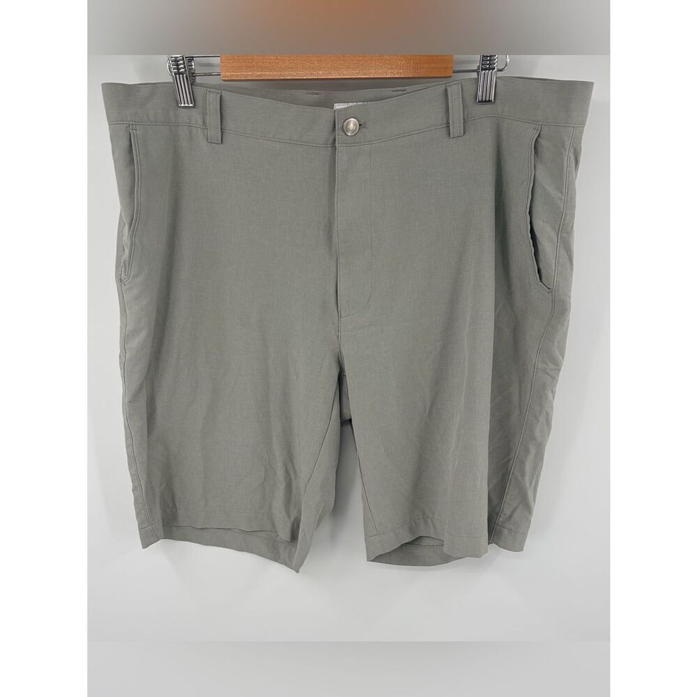 Peter Millar iron gray lightweight hybrid golf stretch performance short men 38